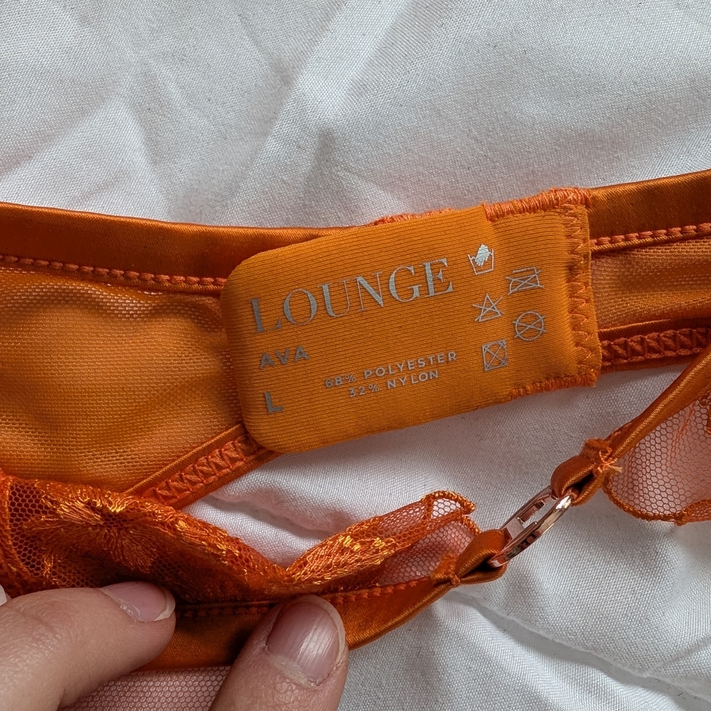 Lounge Ava Orange Lace Lingerie Set - Picture 7 of 8